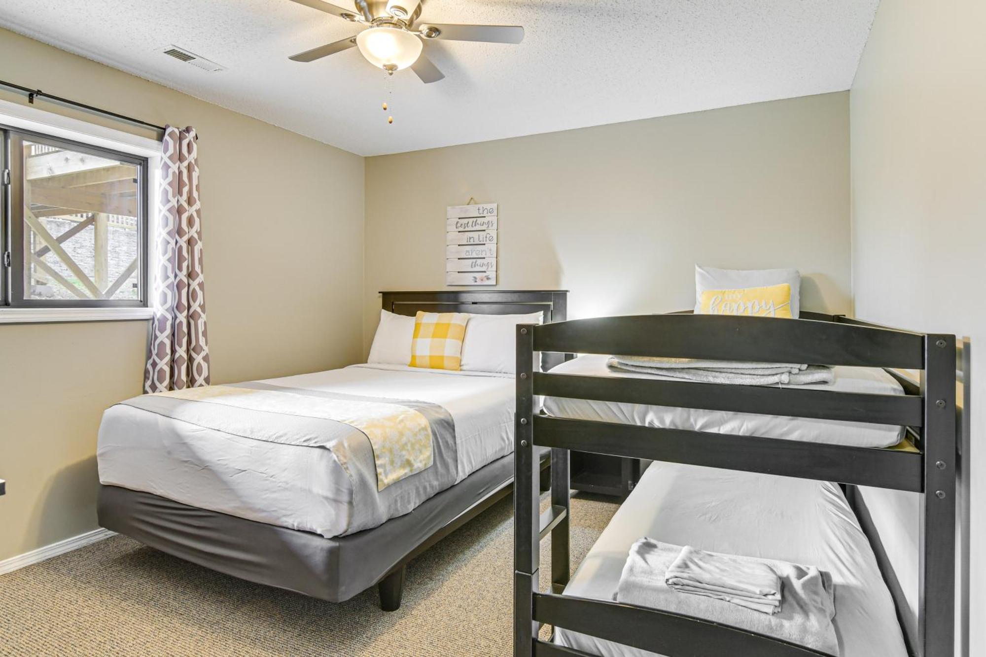 Inviting Branson West Condo With Pool Access Dış mekan fotoğraf